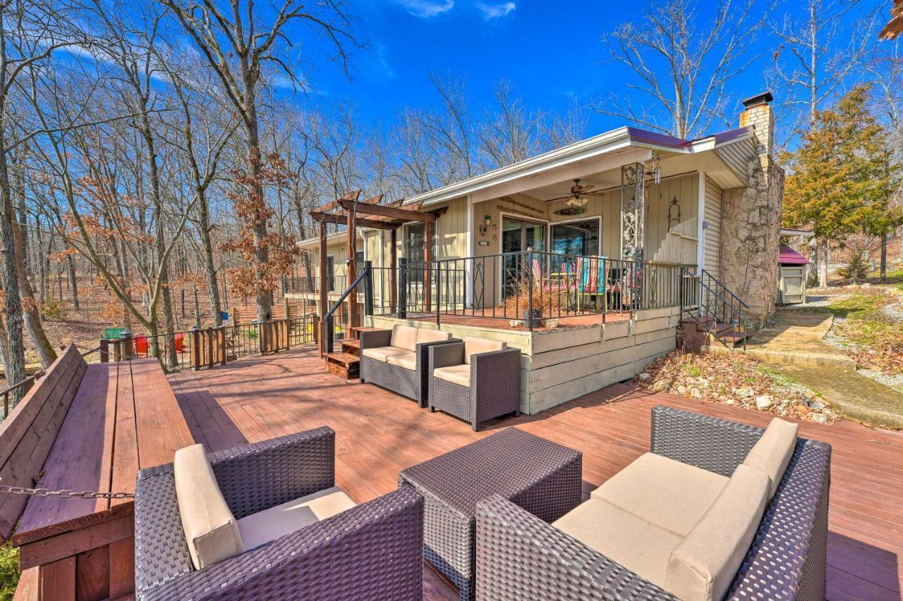 Lakefront Vacation Rental With Deck And 2 Docks! Hardy Exterior photo