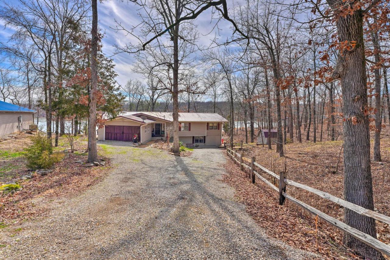 Lakefront Vacation Rental With Deck And 2 Docks! Hardy Exterior photo