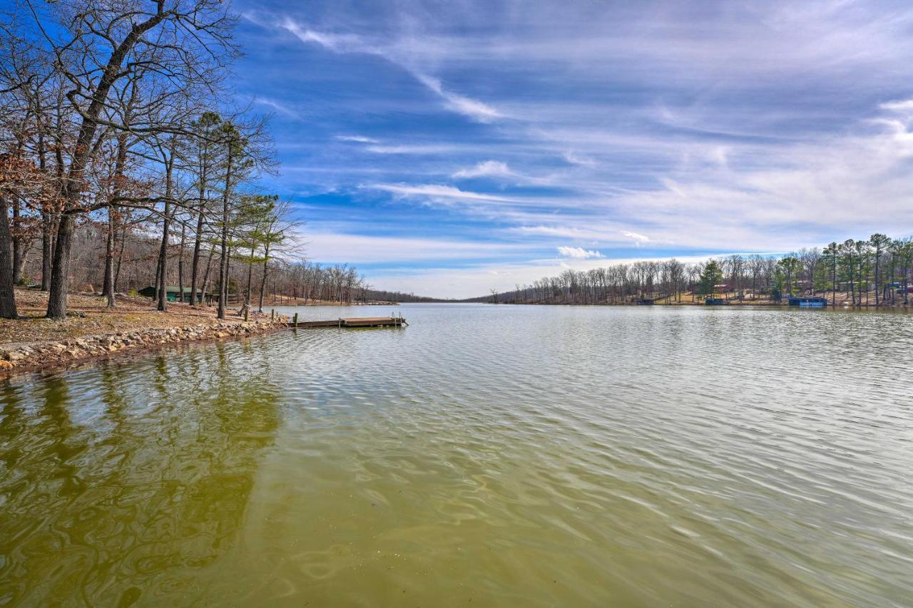 Lakefront Vacation Rental With Deck And 2 Docks! Hardy Exterior photo